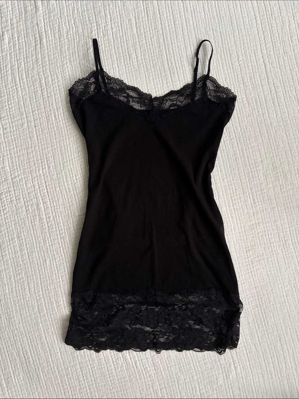 black y2k lace trim cami